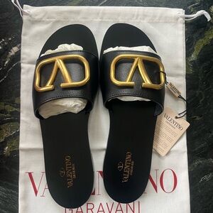 Valentino Garavani V Logo slides NEW